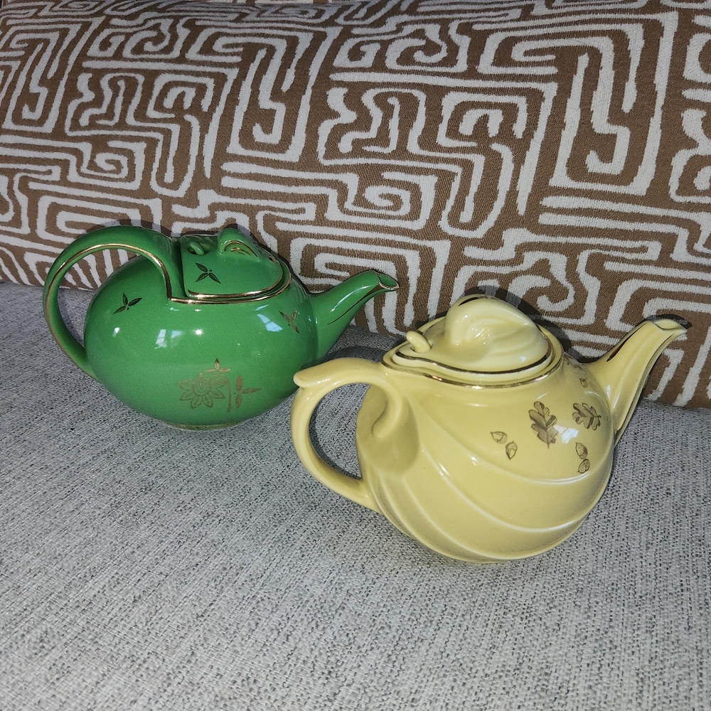 2 Vintage Hall Pottery USA Art Deco 6 Cup Teapot with Lid Green 0752 Yellow 0799